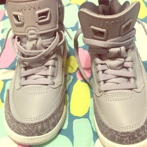 Boys Jordans size 13